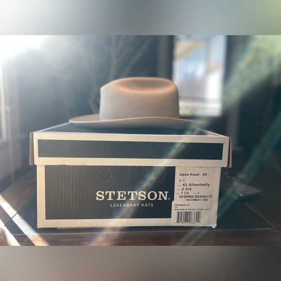 Stetson 6x Open Road
Silverbelly 7 1/4 - Picture 6 of 11